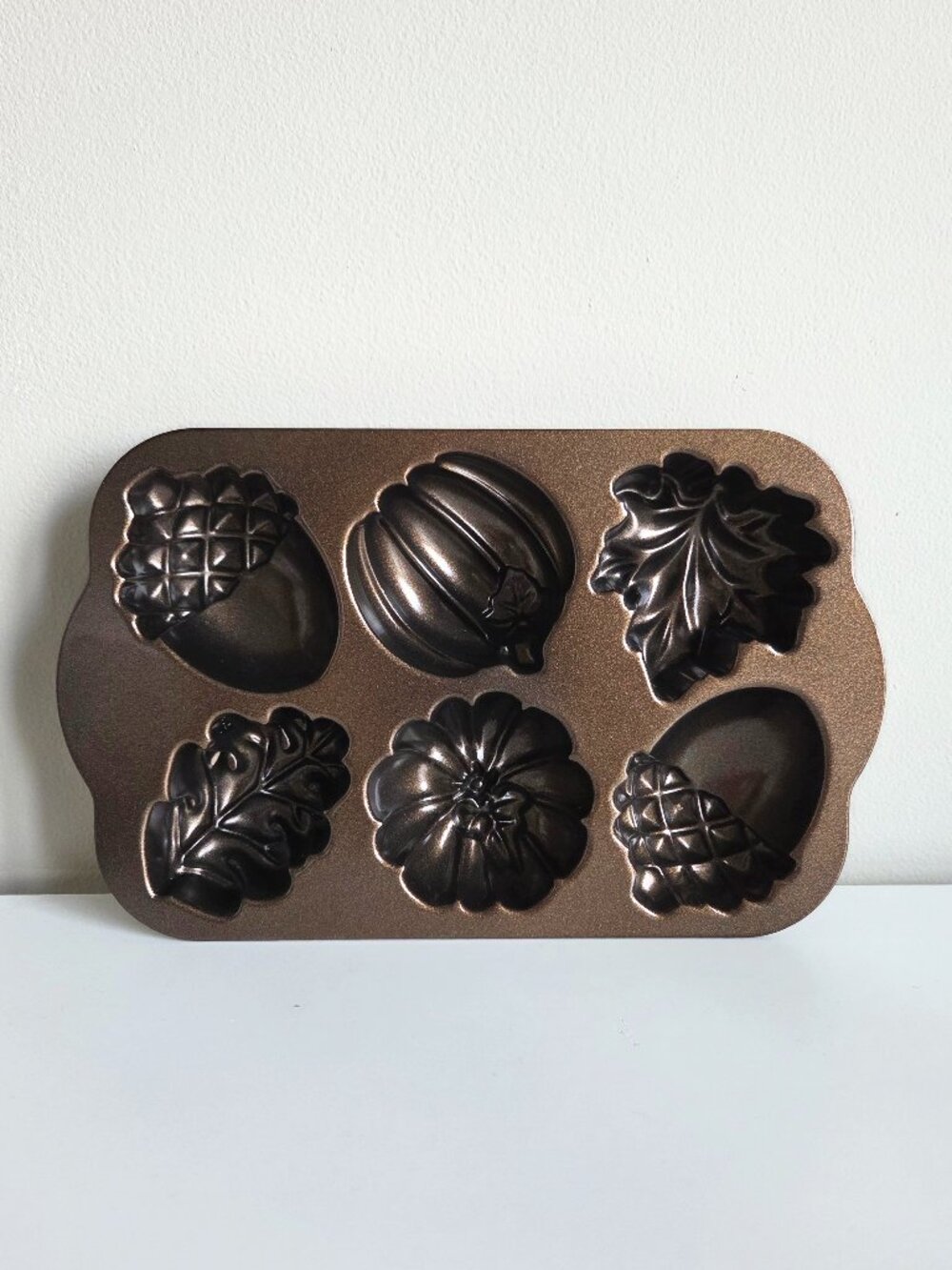 Nordic Ware Autumn Treats Pan